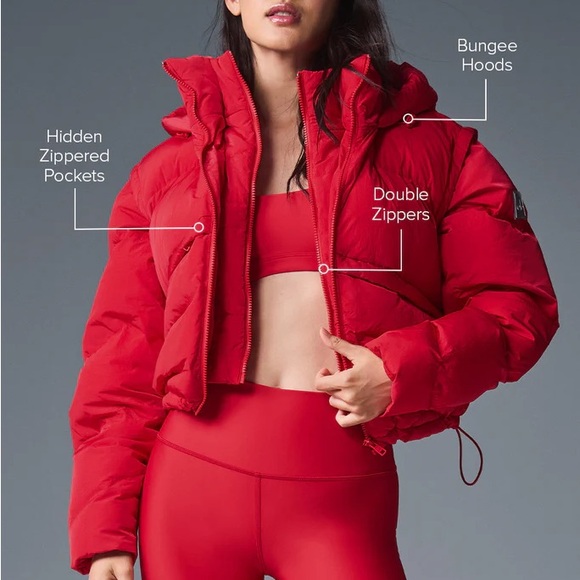 Alo Yoga Glacier Puffer jacket in Bold Red - Picture 2 of 10